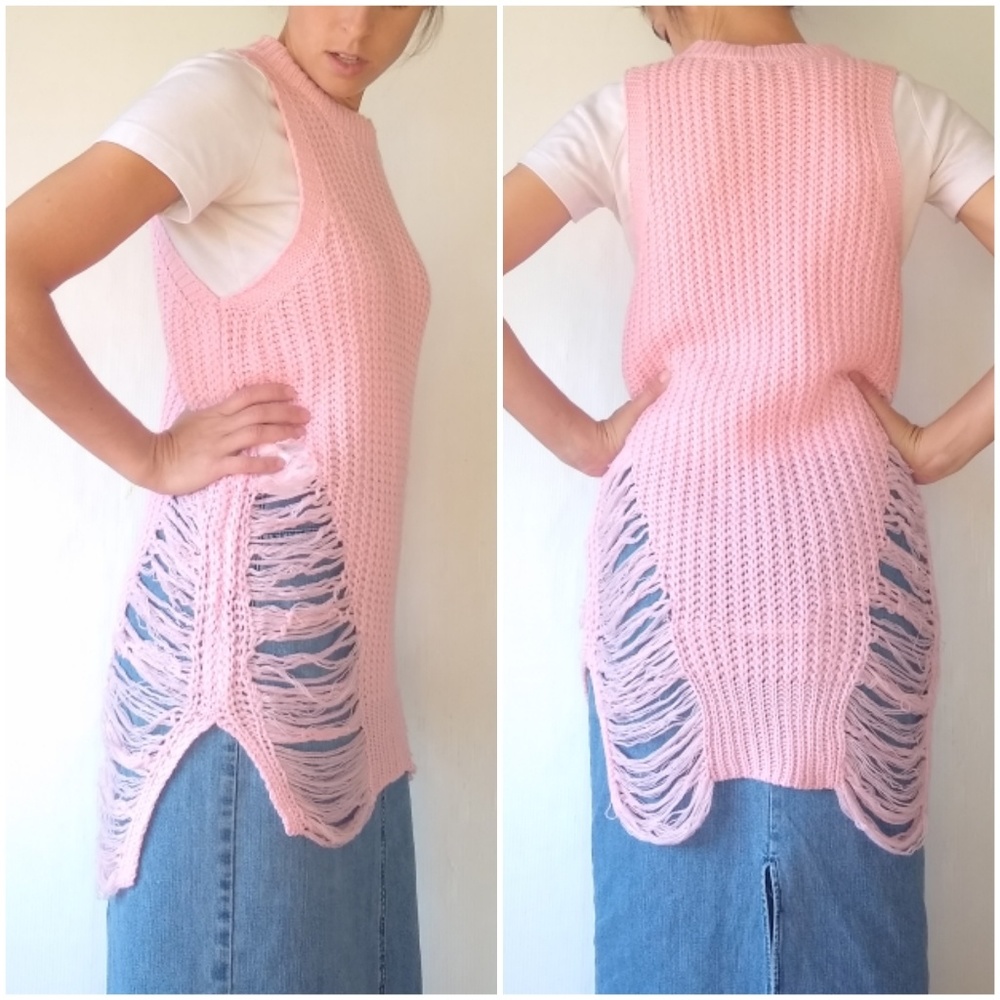 36.5 Distressed Ripped ribbed Knit Pink Sweater vest